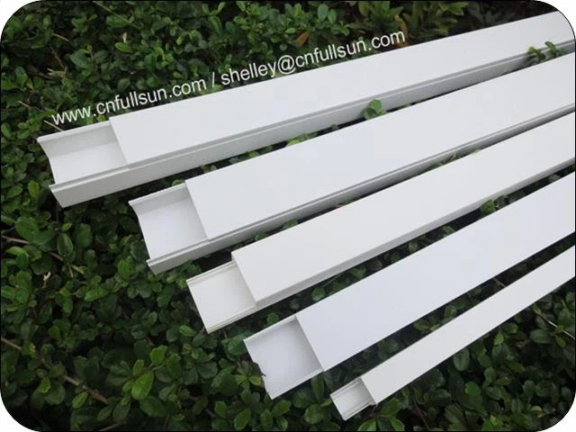 PVC Trunking بولي حقيبة التعبئة التناع جذوع الكابلات الكهربائية للكابلات الكهربائية
